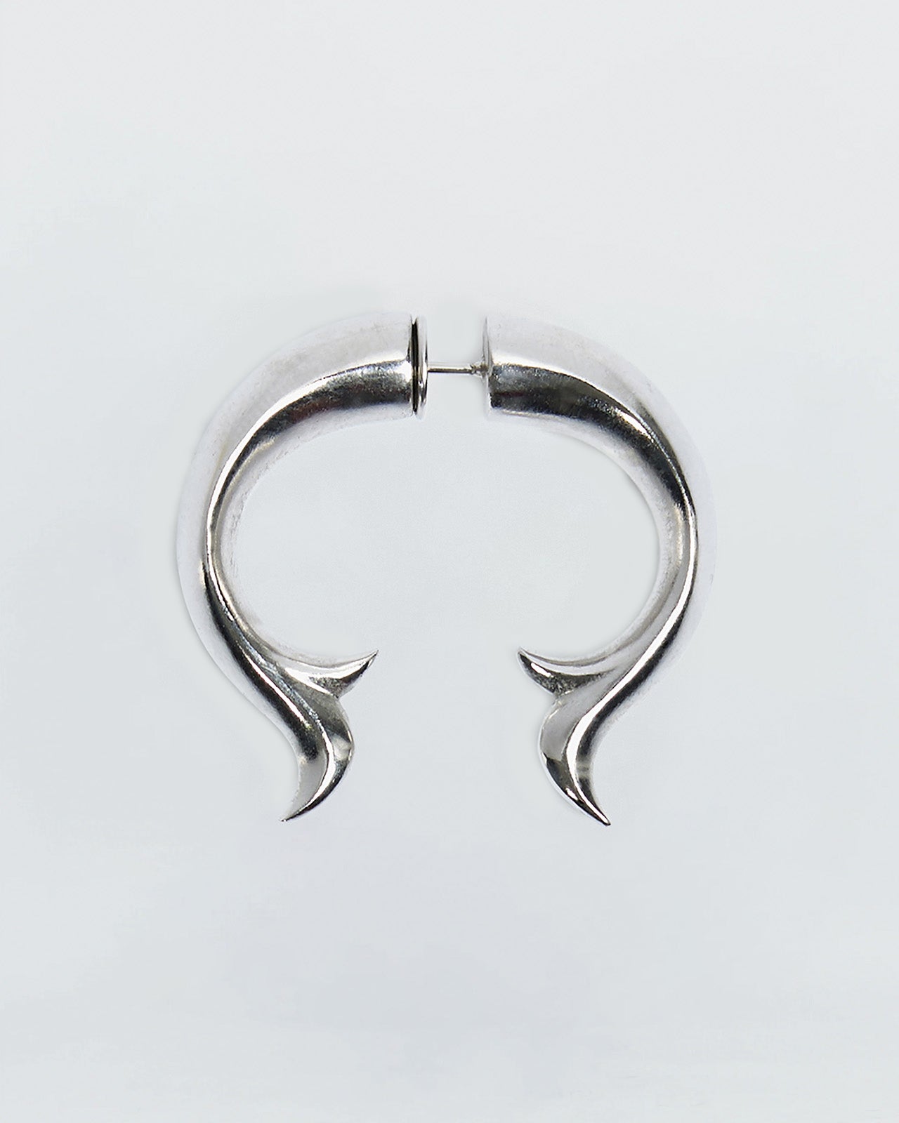 SILVER STEM SINGLE EARRING