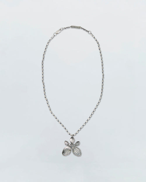 FLOWER NECKLACE